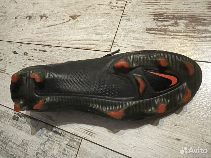 Футбольные бутсы nike phantom gt elite
