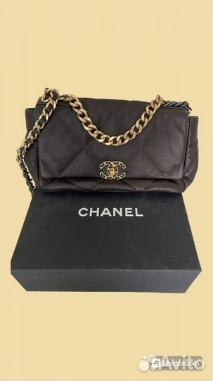 Сумка кросс-боди Chanel на цепочке