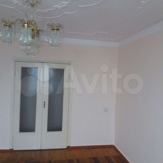 2-к. квартира, 57 м², 5/5 эт.