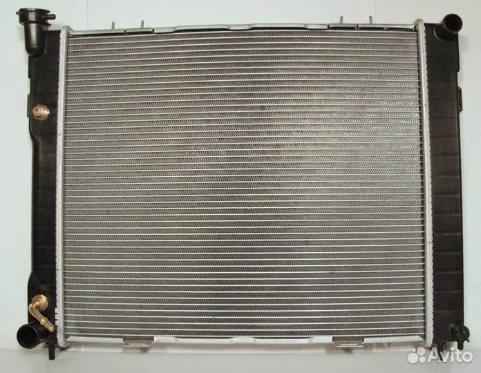 Радиатор охлаждения Jeep Grand Cherokee ZJ АКПП