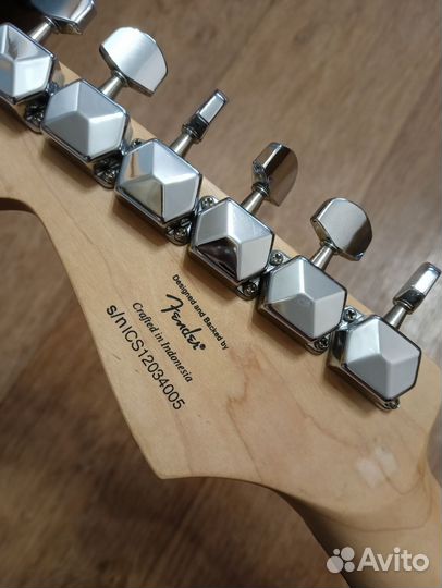 Электрогитара Fender squier stratocaster