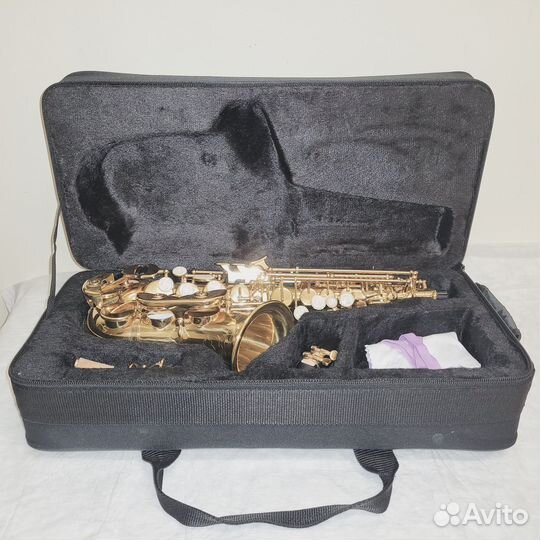 Продам сопрано-саксофон Roy Benson SG-302