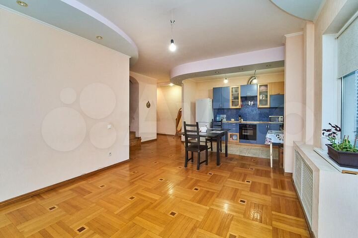 4-к. квартира, 126 м², 5/6 эт.