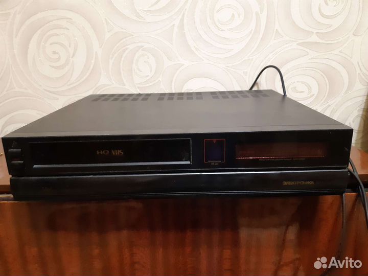 Видеомагнитофон электроника