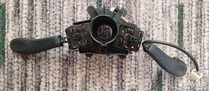 Подрулевой переключатель