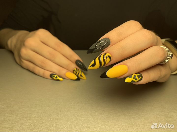 Наращивание ногтей маникюр / педикюр. На дому