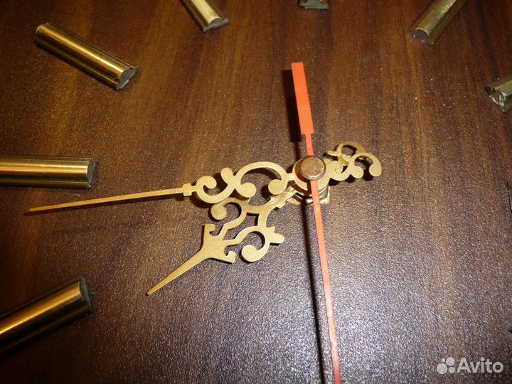 Часы настенные