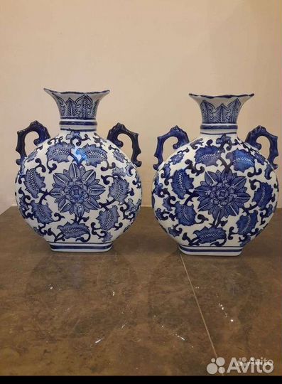Вазы фарфоровые Китай 27см