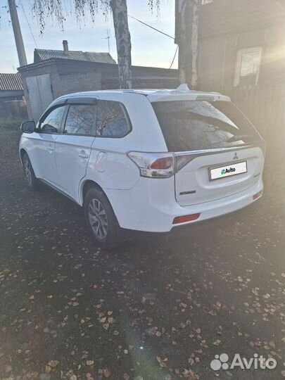 Mitsubishi Outlander 2.0 CVT, 2013, 294 000 км