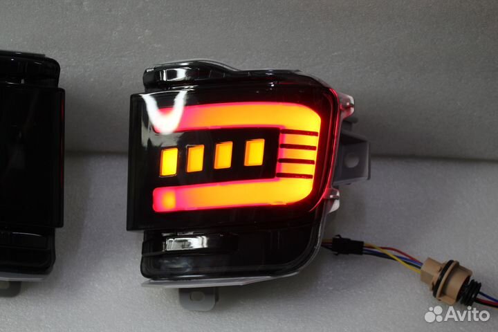 Стопы дополнительные Land Cruiser 200 2016