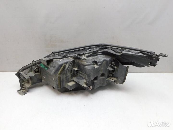 Фара правая Lexus LX570