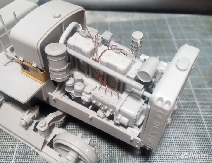 1\35 Мотор для тягача 