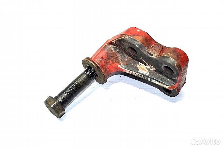 Кронштейн амортизатора вспомогательного моста, вер