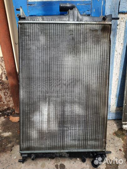 Радиатор охлаждения двигателя 214102917R largus