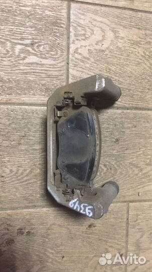 Скоба суппорта заднего Jeep Cherokee KL 2014