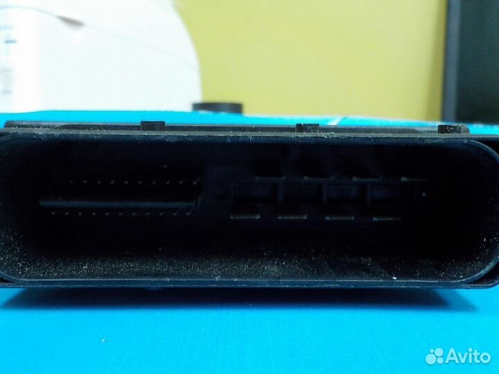 Блок управления парковочным тормозом Audi A8 (D3,4