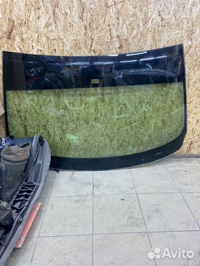 Стекло лобовое на бмв х3