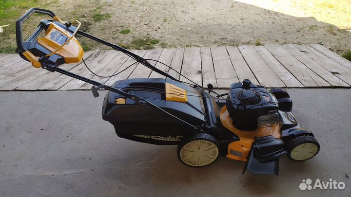 Газонокосилка бензиновая самоходная Cub Cadet
