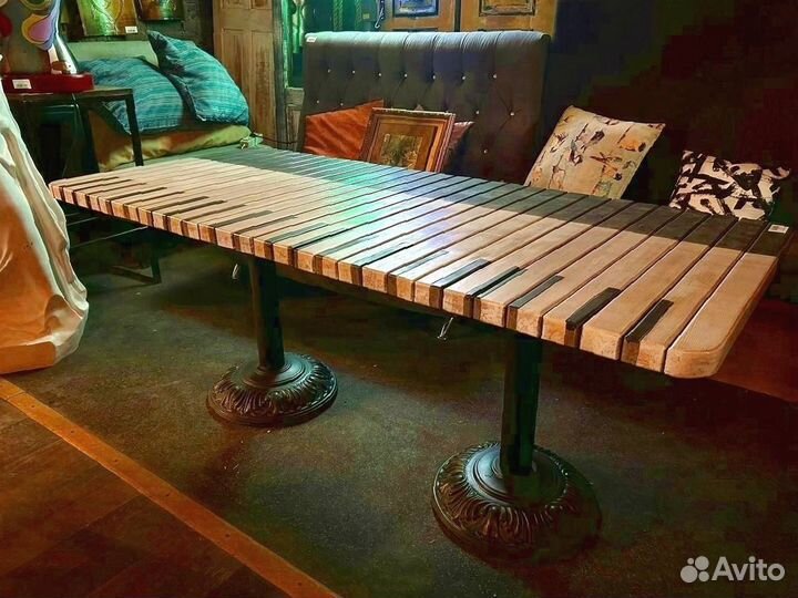 Стол обеденный 