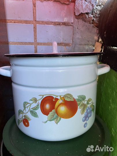 Кастрюли эмалированные