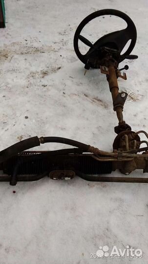 Рулевая рейка с рулем