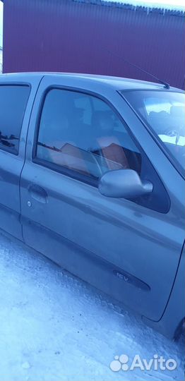 Дверь передняя правая Renault Clio Symbol