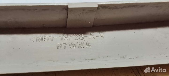 Рамка плафона Ford Focus 2