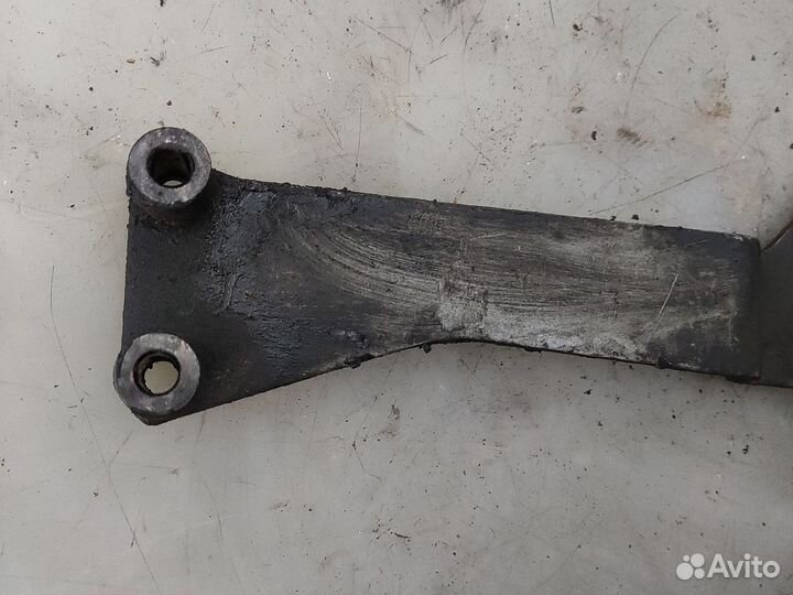 Кронштейн гидроусилителя Ауди 80 дизель