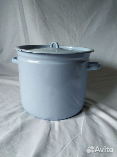 Кастрюля эмалированная с крышкой 10 л 2006 года