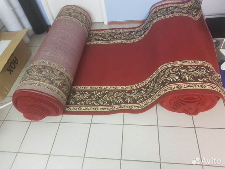 Красная ковровая дорожка бу