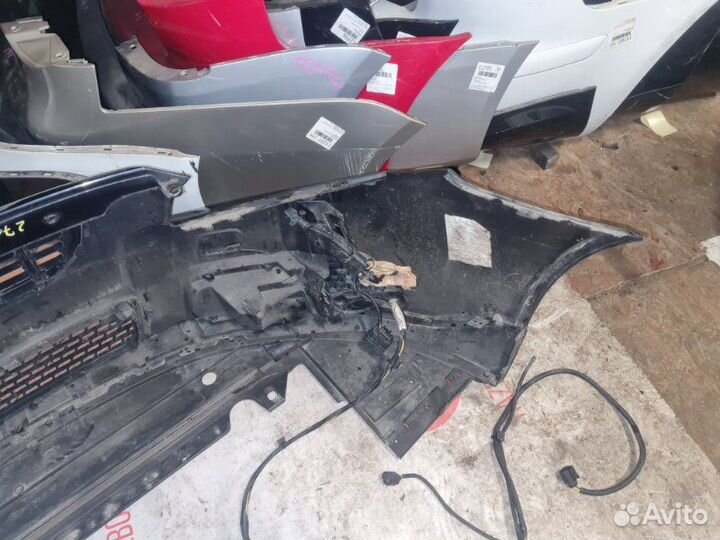 Бампер передний Volvo V70 B5254T6 2009