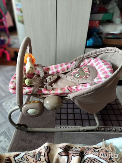 Шезлонг детский