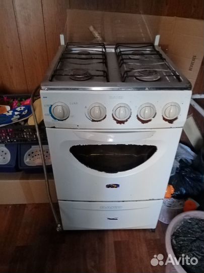 Продам газовую плиту