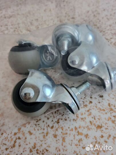 Колёса поворотные мебельные с резьбой