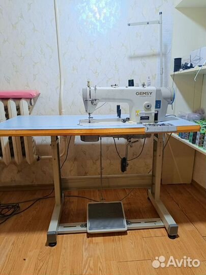 Швейная машина бу