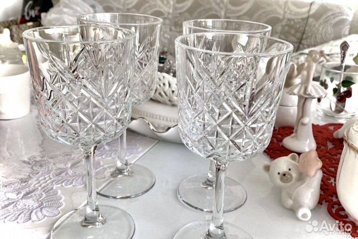 Фужеры хрусталь 17,5 и 20 см. Птички декор