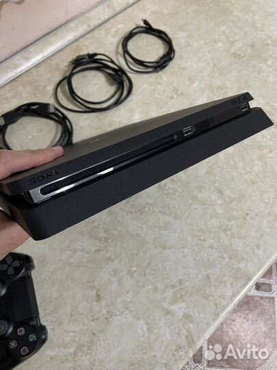 Sony PlayStation 4 Slim 500GB / PS4 Slim