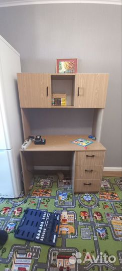 Компьютерный стол