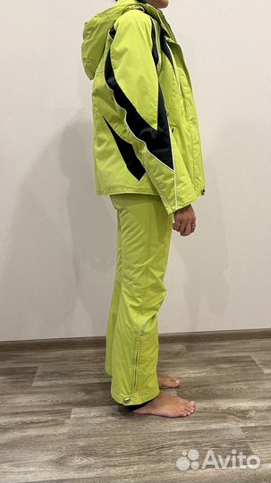 Костюм Descente женский для зимних видов спорта