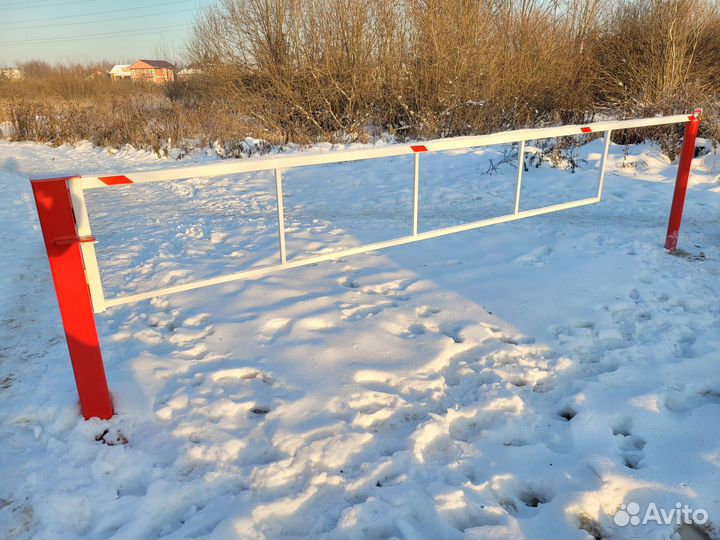 Шлагбаум поворотный механический 4 метра арт. 208