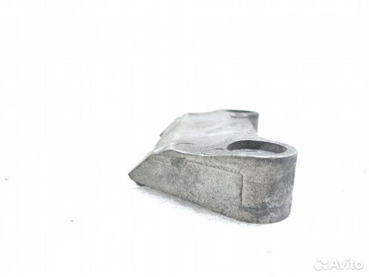 Кронштейн двигателя Honda Stepwgn RG1 2.0 K20 2007