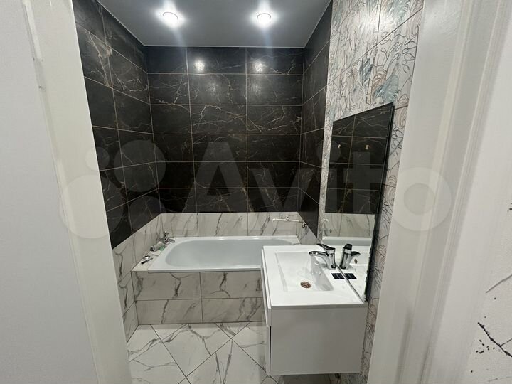 2-к. квартира, 60 м², 6/16 эт.