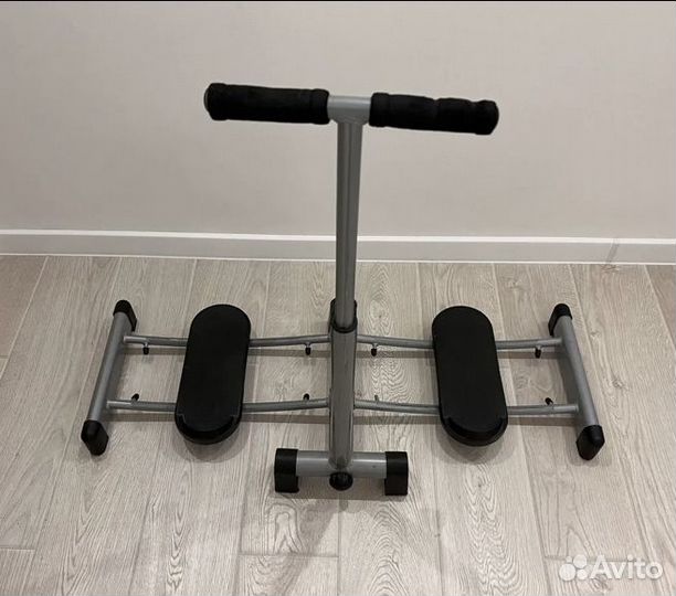 Тренажер для укрепления мышц ног и ягодиц