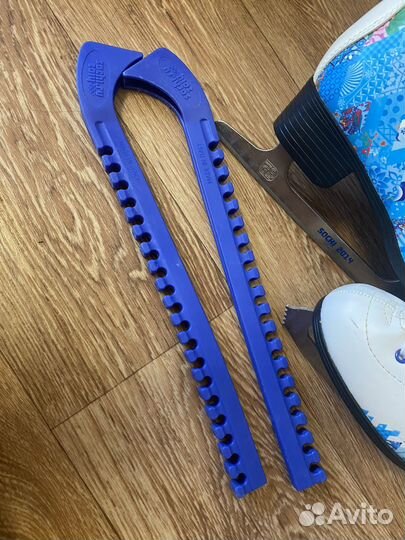 Коньки женские