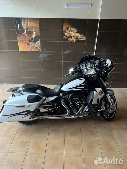 Harley-Davidson CVO Street Glide