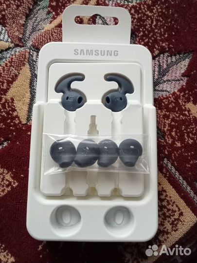 Наушники вкладыши