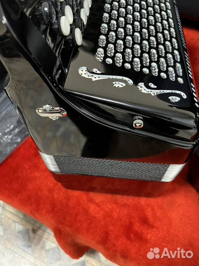 Баян Юпитер 2д