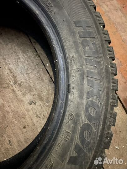 Hankook Winter I'Pike 215/60 R17