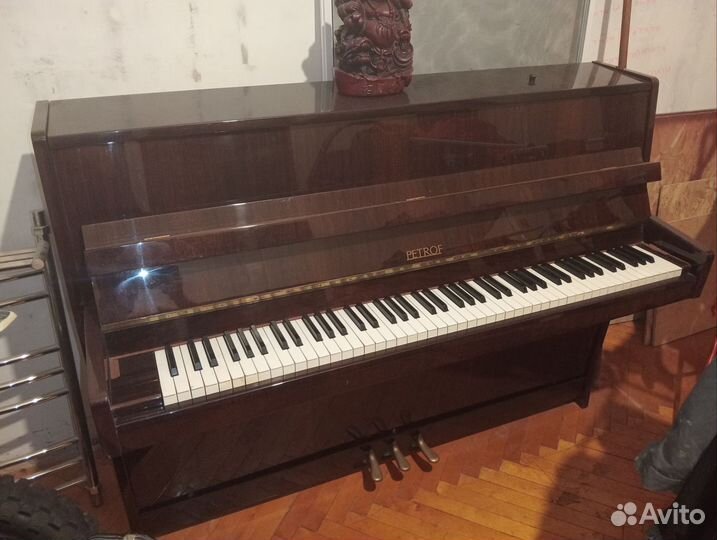 Пианино петроф Petrof