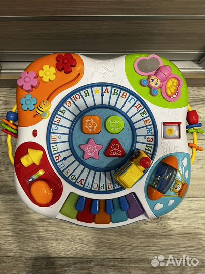 Музыкальный столик